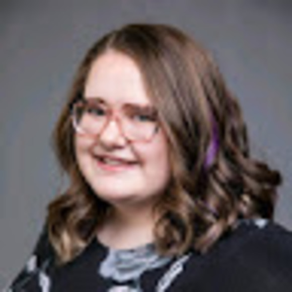 Meet your Posher, Celina - Picture 1 of 1